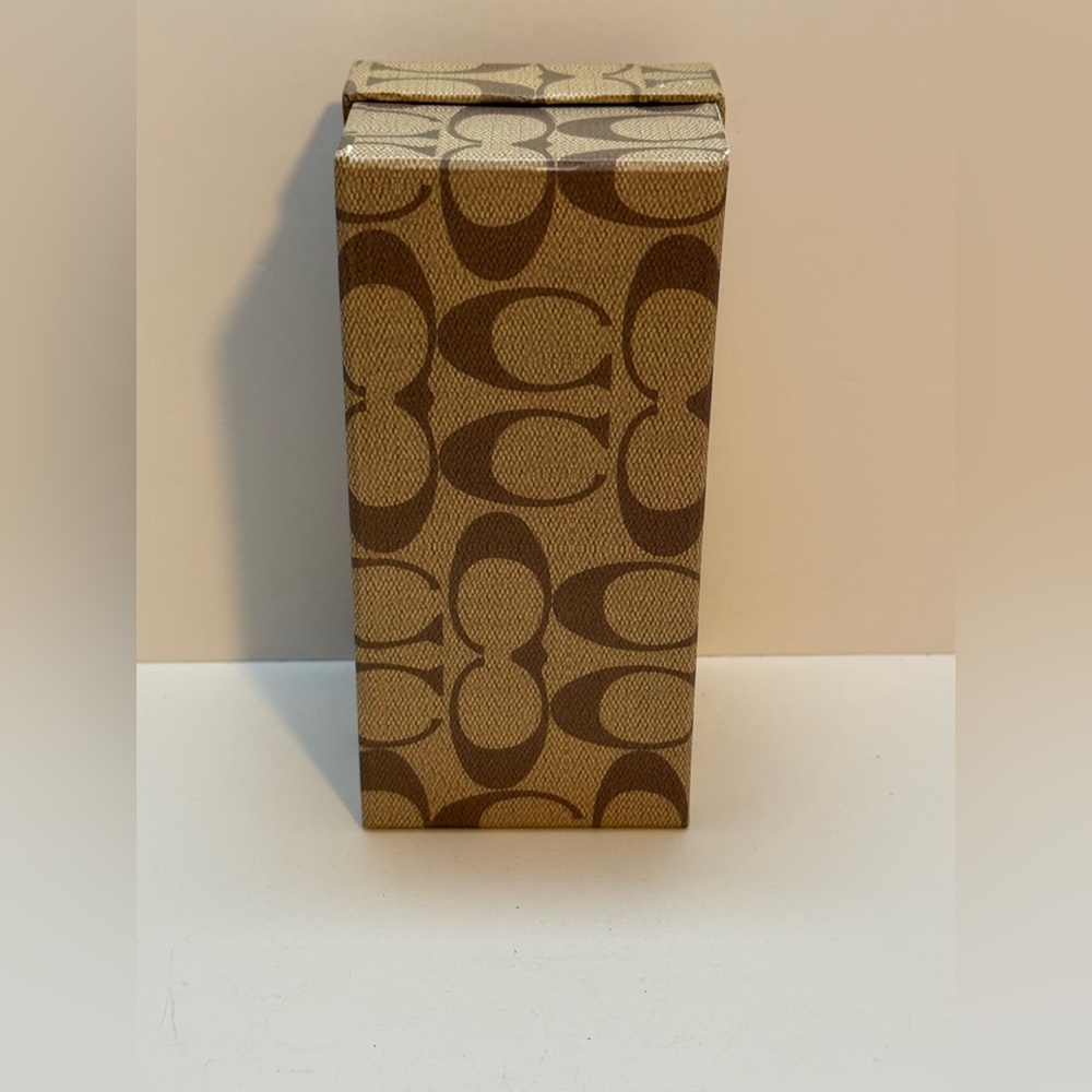 Coach Box - Picture 3 of 8
